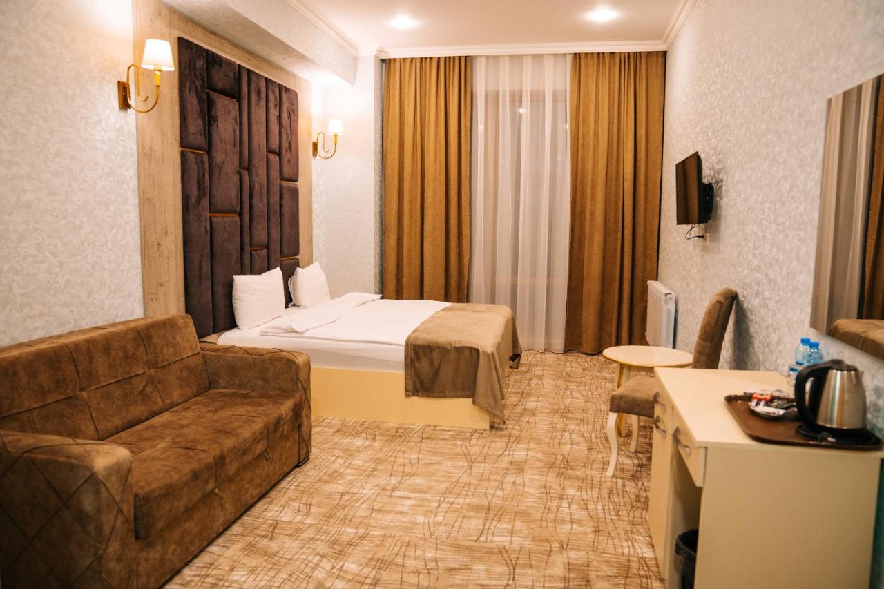 The Clocktower Hotel Baku Exterior foto
